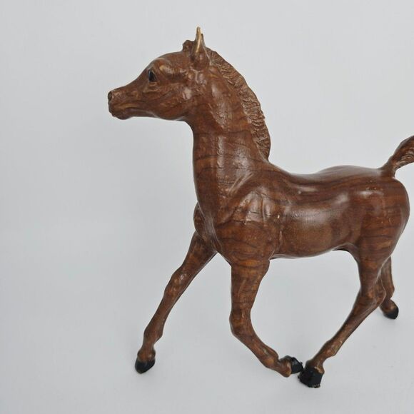 Breyer Vintage 1970s Running Foal Woodgrain - Picture 10 of 12